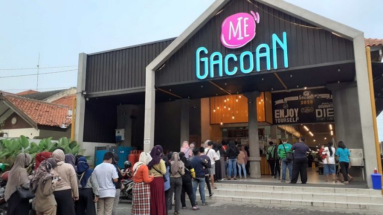 Walau Antrian Panjang, Mie Gacoan Tetap Menjadi Tujuan Favorit!
